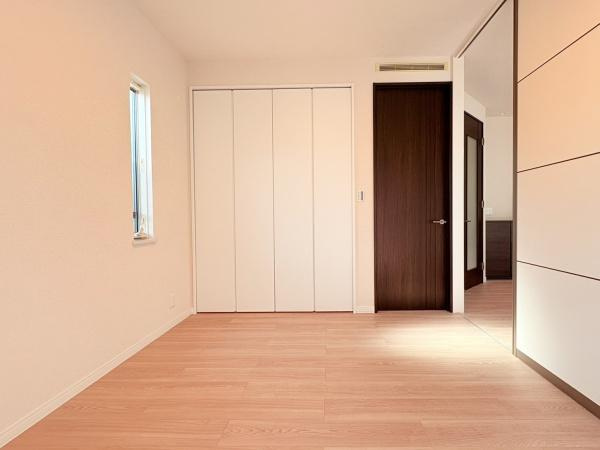 横浜市都筑区牛久保西３丁目の中古一戸建の洋室