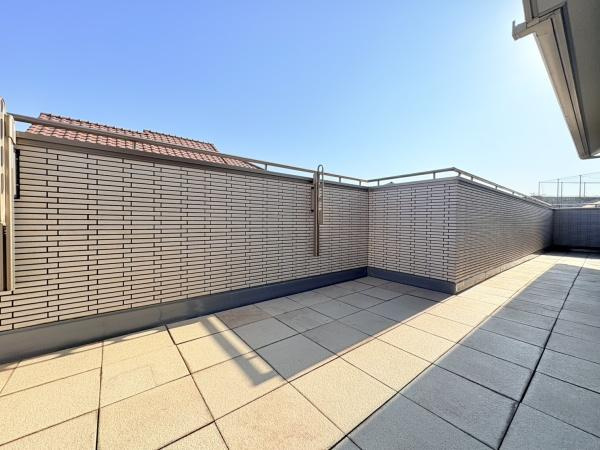 横浜市都筑区牛久保西３丁目の中古一戸建のバルコニー