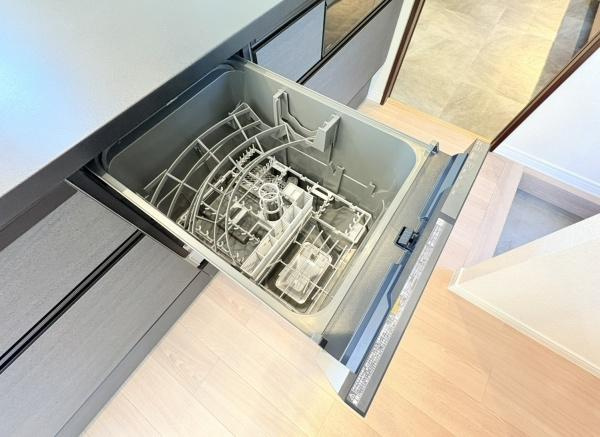 横浜市都筑区牛久保西３丁目の中古一戸建のキッチン|食洗機