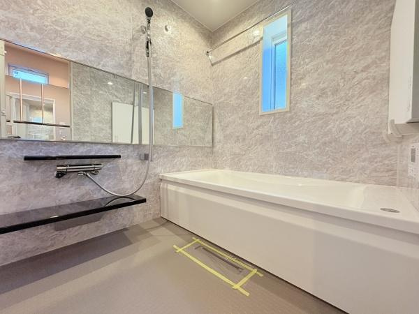 横浜市都筑区牛久保西３丁目の中古一戸建の浴室|追い炊き・乾燥付き