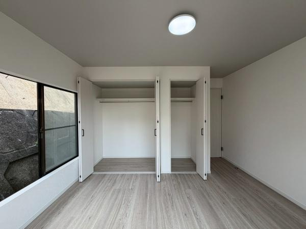 横浜市南区弘明寺町の中古一戸建の居間・リビング