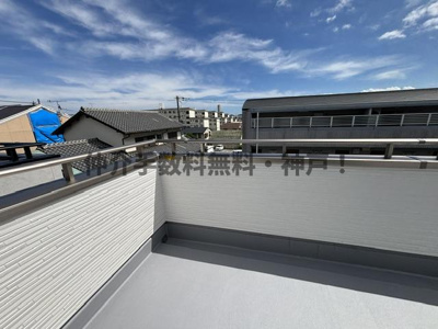 【バルコニー】 | 神戸市須磨区白川台3丁目　新築戸建1号棟　仲介手数料無料！ | お洗濯にも便利なバルコニー付き