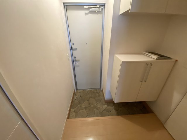 セジュール亀山　B棟の玄関