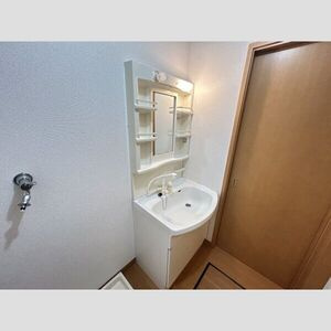 GARDEN VILLAGE Ｃの居間・リビング