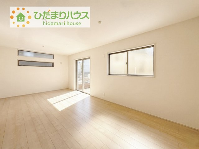 【居間・リビング】 | 第1取手市ゆめみ野　新築戸建　2号棟 | 早くお仕事終わらせて、家に帰りたくなるようなリビングです(^^♪