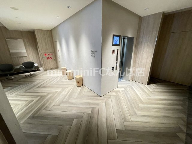 Wave on Horie Tower