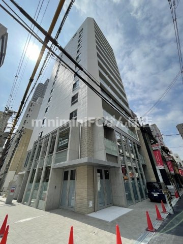 Wave on Horie Tower
