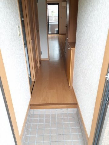 アルペンローゼの玄関|シューズボックス付きの玄関です★