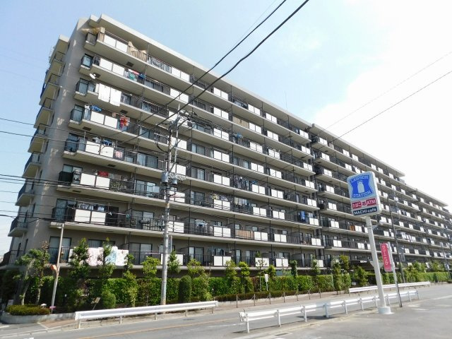 エステ・スクエア新所沢の外観