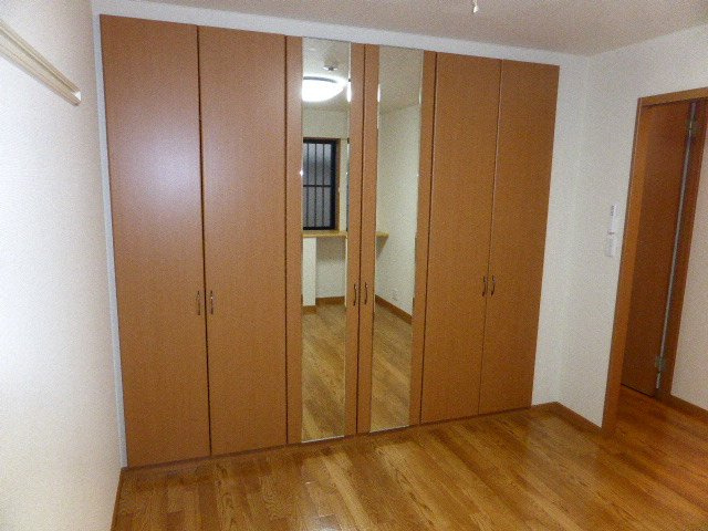 コンフォール恵Ⅱの内装|収納（洋室北側）