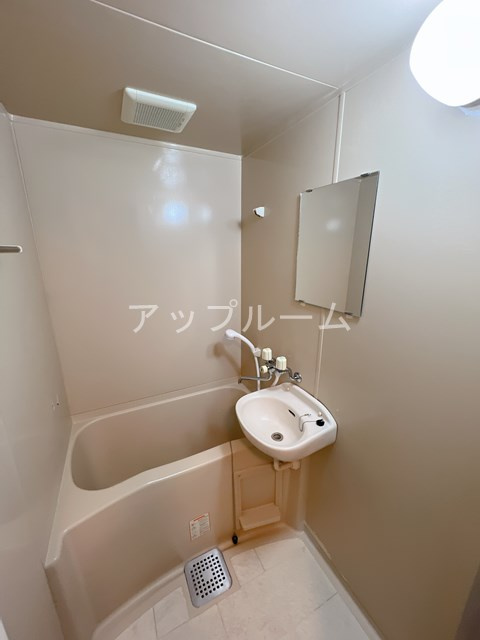 ジュピター翔の浴室