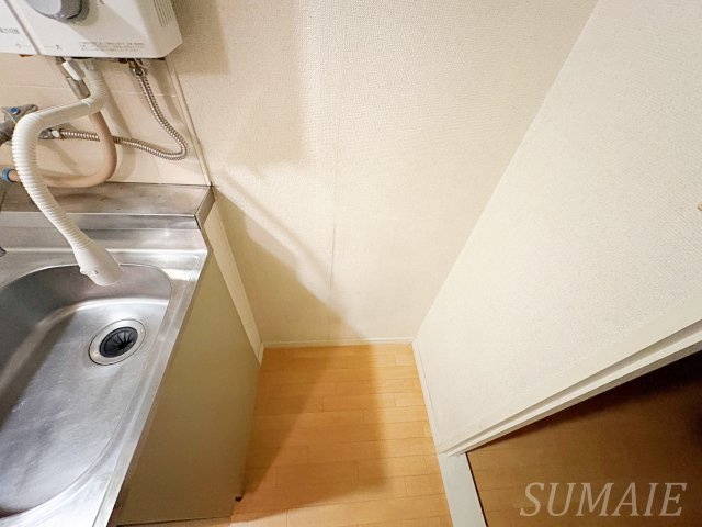 ココ・パームス・アライのキッチン|冷蔵庫が置けます