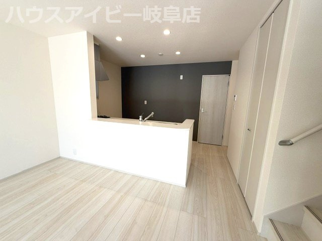 【居間・リビング】の画像