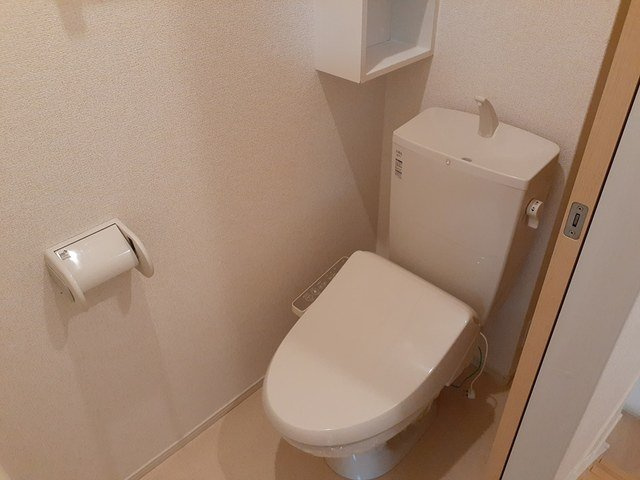 サン　ローレルのトイレ
