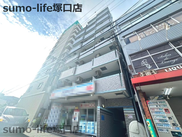 ウィンディ尼崎の外観