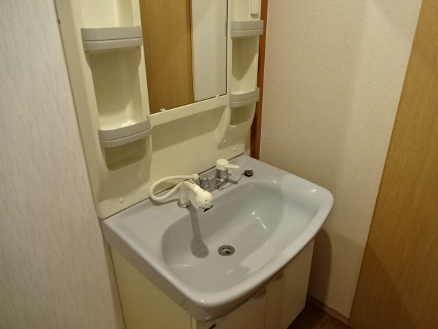 姫路市三左衛門堀東の町の賃貸マンションの洗面所