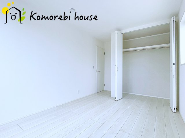 さいたま市北区日進町1728①　新築一戸建て　ミラスモシリーズ　01の寝室|落ち着いた色調の寝室です