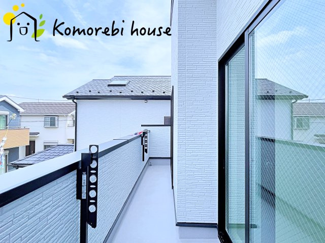 さいたま市北区日進町1728①　新築一戸建て　ミラスモシリーズ　01のバルコニー|バルコニー付きです