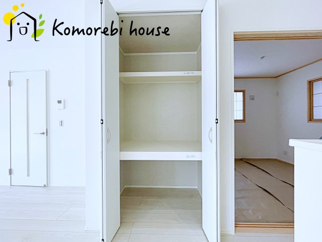 さいたま市北区日進町1728①　新築一戸建て　ミラスモシリーズ　01の収納|たっぷりとした収納スペースです