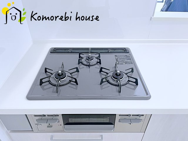 さいたま市北区日進町1728①　新築一戸建て　ミラスモシリーズ　01のキッチン|お料理しやすいキッチンです