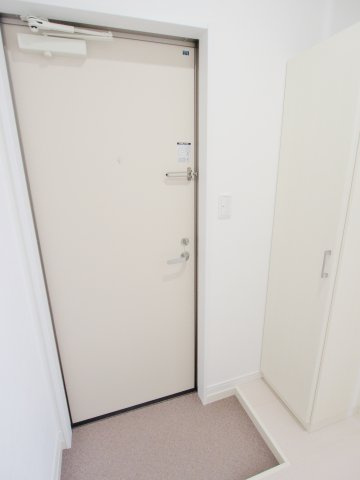 Grandtic青崎の玄関