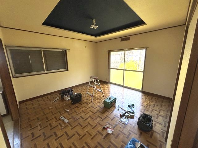 嬉戸建の洋室