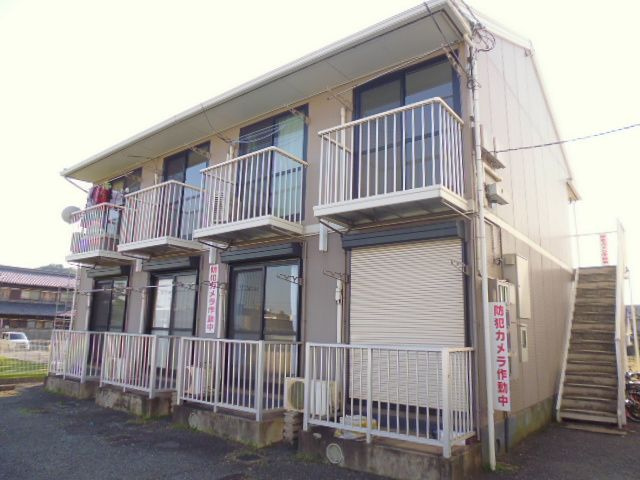 シャレード神田の外観