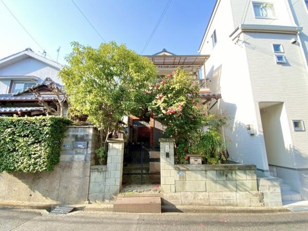 吹田市竹谷町　中古戸建の外観