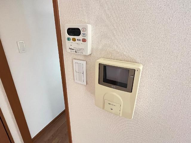 ファシネーションの内装|カメラ付インターホン