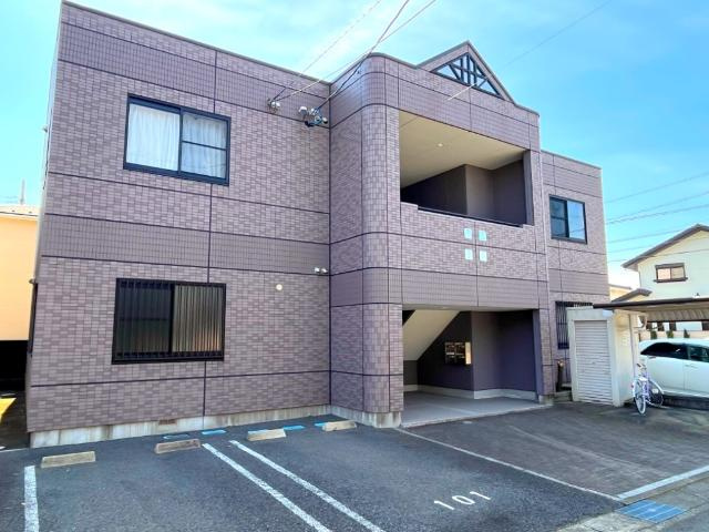 ファシネーションの外観|外観写真（昼）