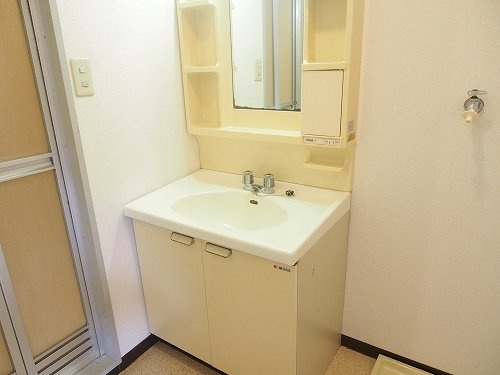 ファミィール永和の洗面所