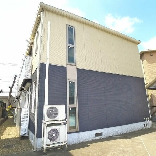 クレスト上本郷の外観