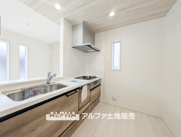 新築戸建　昭島市緑町3丁目　全2棟のキッチン|【Life without end】
◆心地よさを求めて◆終わりのない暮らしづくりはキッチンから始まる。食事は暮らしの中でとても重要。お洒落なキッチンを使用すれば空間の居心地良さが変わる。