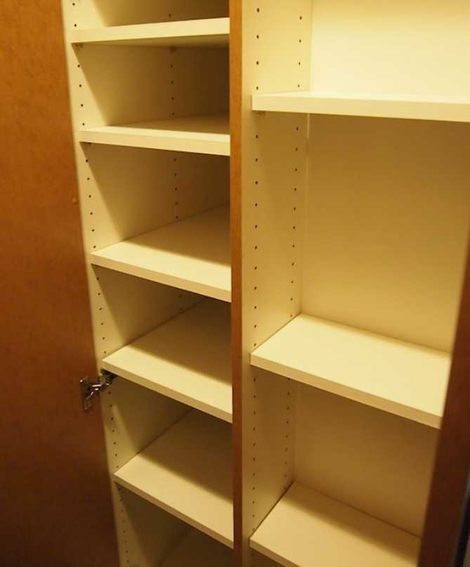 ルーブル祐天寺　独立洗面台　オートロック　システムキッチンの収納