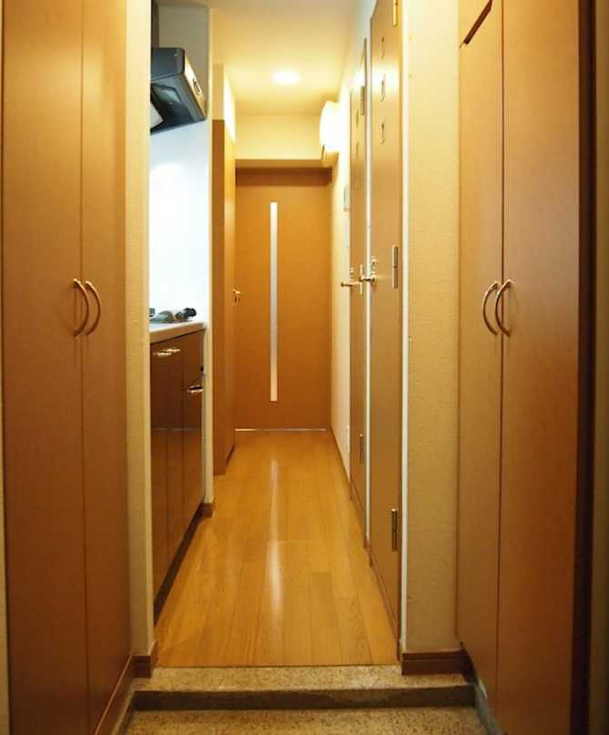 ルーブル祐天寺　独立洗面台　オートロック　システムキッチンの玄関