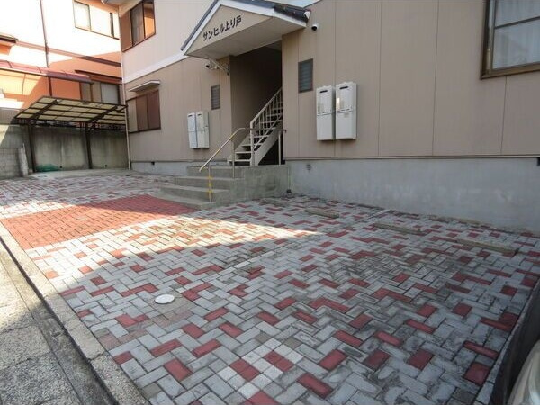 サンヒル上り戸　　刈谷市近郊の賃貸はクラスホーム刈谷店のエントランス