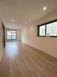 【居間・リビング】 | 右京区嵯峨中又町