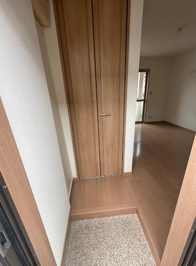 パレス西荻の玄関
