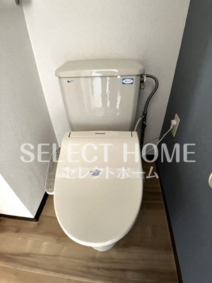 【トイレ】 | セラヴィ坂崎 | 落ち着いた色調のトイレです