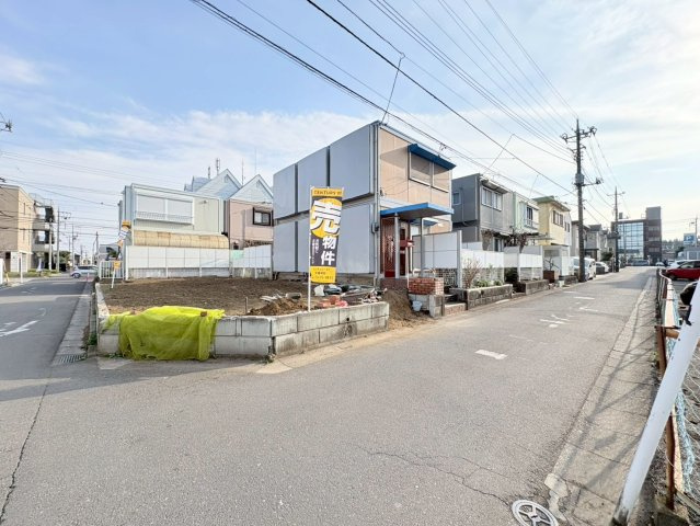 狭山市富士見1丁目　建築条件なし売地　「狭山市駅」徒歩9分　敷地32坪　【富士見小学区】の前面道路含む現地写真