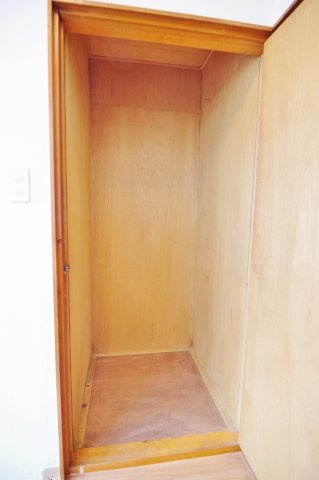 宮本5丁目貸家の収納