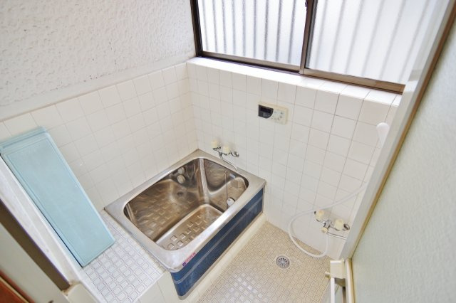 宮本5丁目貸家の浴室