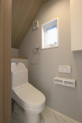 坪井2丁目新築戸建てのトイレ