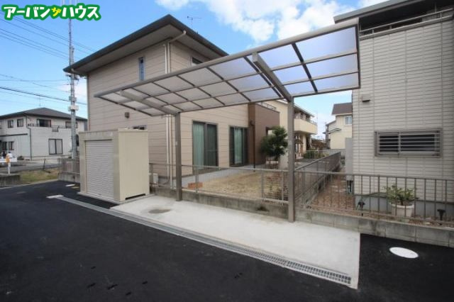 クレア南棟の駐車場