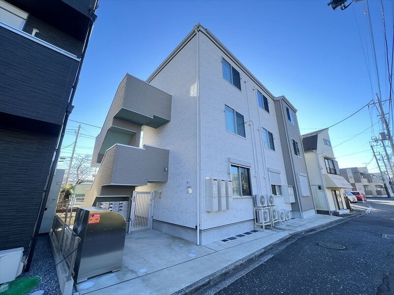 CRASTINE西馬橋1丁目(クラスティーネニシマバシイッチョウメ)の外観