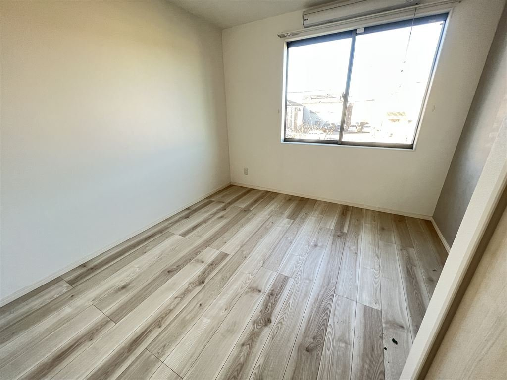 CRASTINE西馬橋1丁目(クラスティーネニシマバシイッチョウメ)の居間・リビング