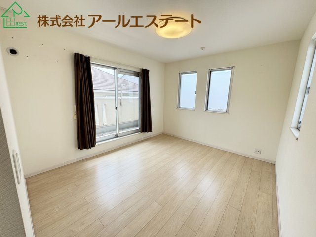 加古川市平岡町土山　JR「土山駅」徒歩15分の子供部屋