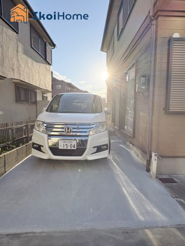 明石市朝霧南町4丁目　中古戸建のバルコニー|●年中無休：当日予約可●建物西側駐車場で一段上がっている為、陽当り・通風良好！とても