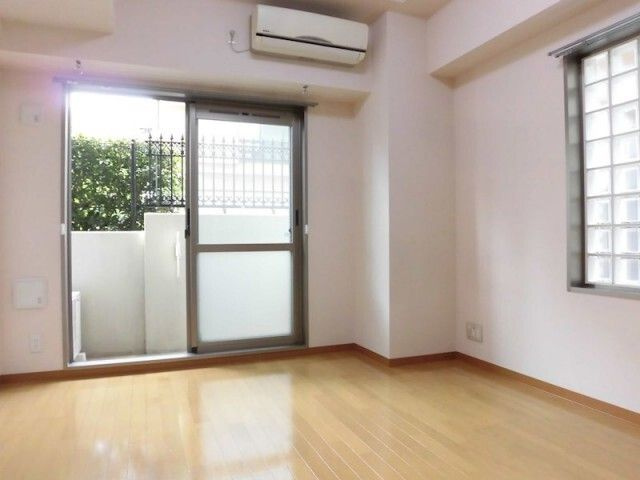 メゾン・クラッソの居間・リビング