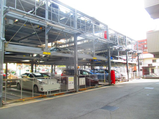 【駐車場】 | プレミスト沼津大手町 中古マンション EM06109 | プレミスト沼津大手町　駐車スペース